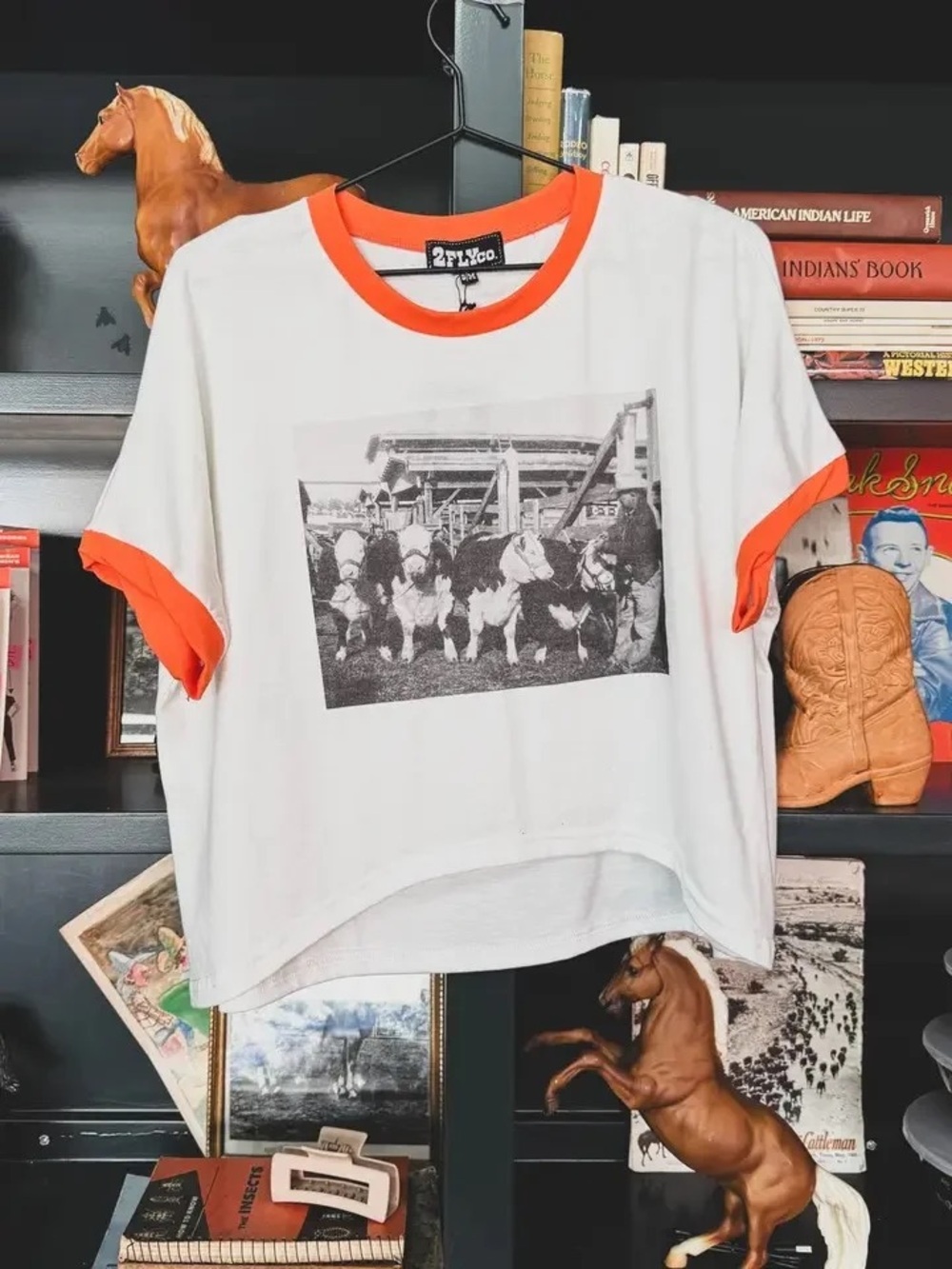 🧡 2 Fly Co Grand Champion Western Cow Graphic Ringer Tee S/M